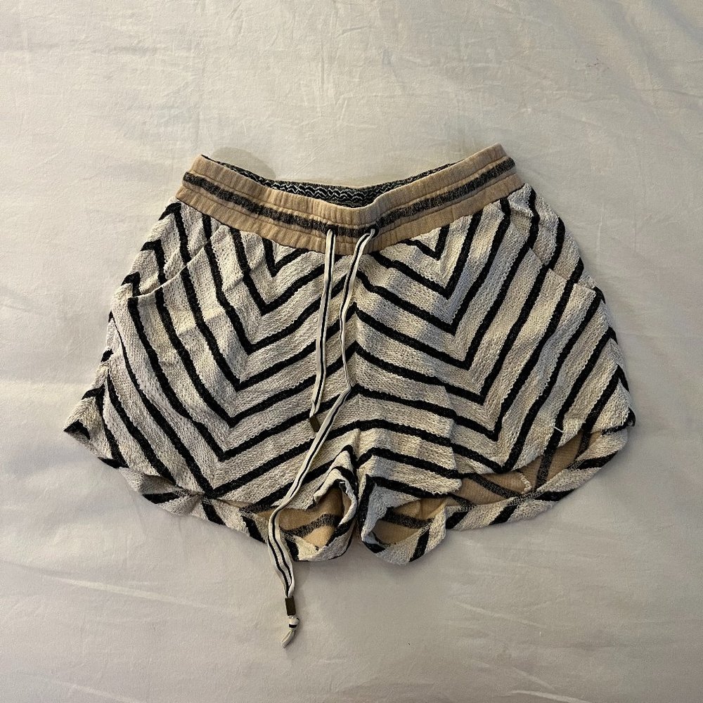Anthropologie Cream and Black Chevron High-Waist Shorts